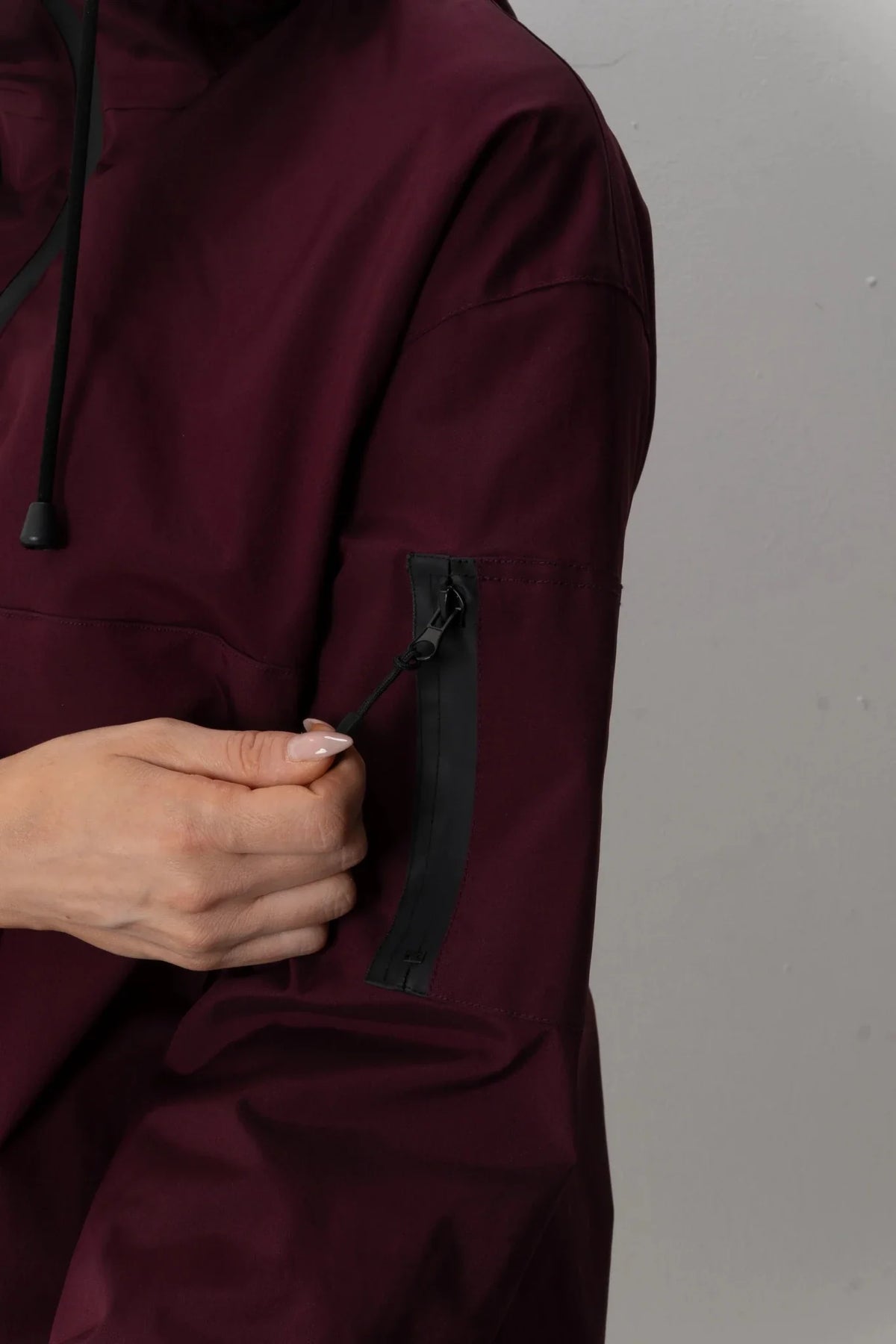 Classic Relaxed Fit Rain Hoodie Burgundy